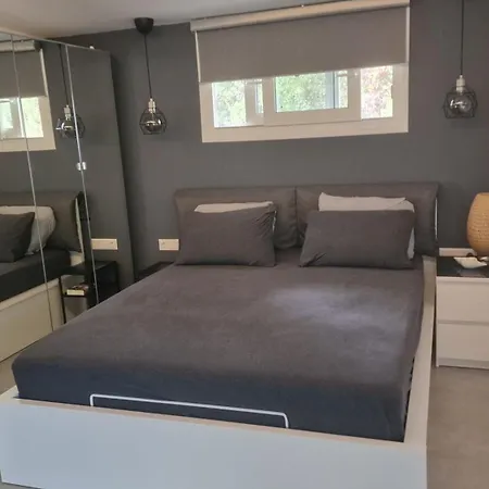 فيلة Anna Maria *