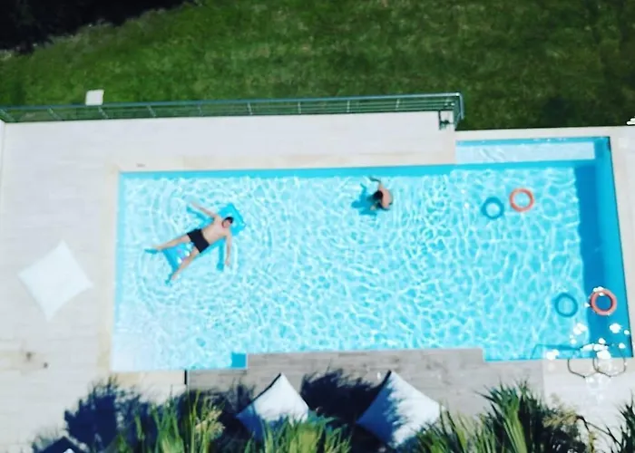 Anna Maria * 克里皮吉