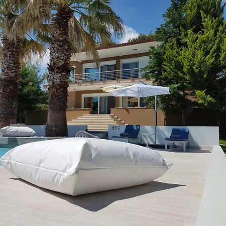 Anna Maria Villa Kriopigi